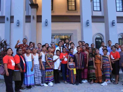 Peserta Lomba Paduan Suara Bersama Guru Pendamping