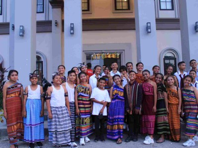 Peserta Lomba Paduan Suara Bersama Guru Pendamping