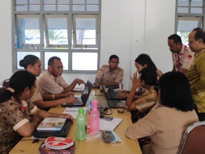 DISKUSI KELOMPOK KELAS IX