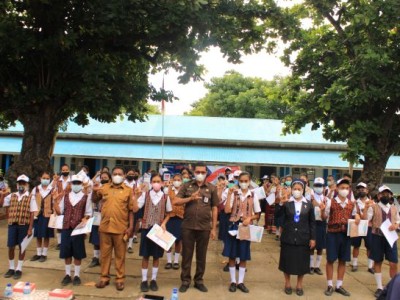 Para siswa Penulis Muda