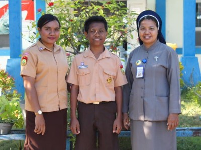 Kepala Sekolah Bersama Peserta Lomba Mapel IPS dan Guru Pendamping