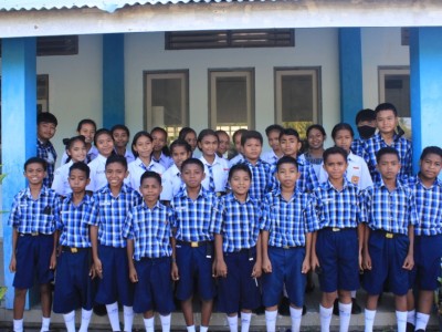 Siswa Kelas VIIC Bersama Wali Kelas